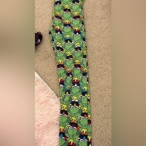 Lularoe l/xl kermit leggings